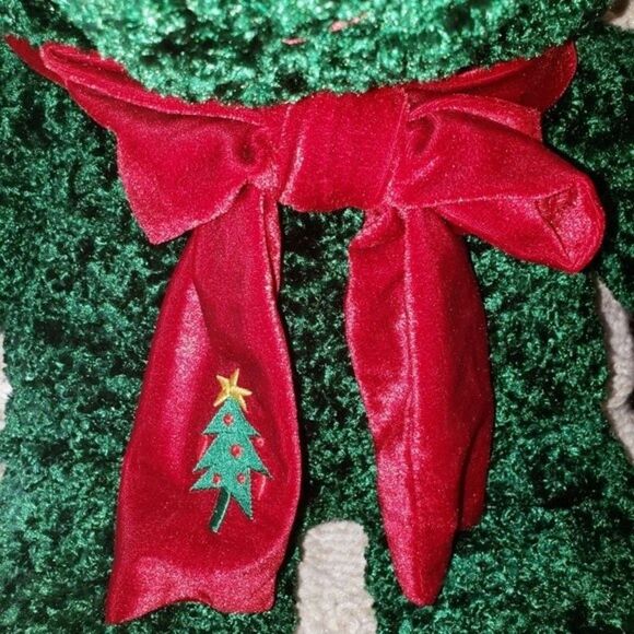 GREEN PLUS Christmas Bear - Picture 3 of 6